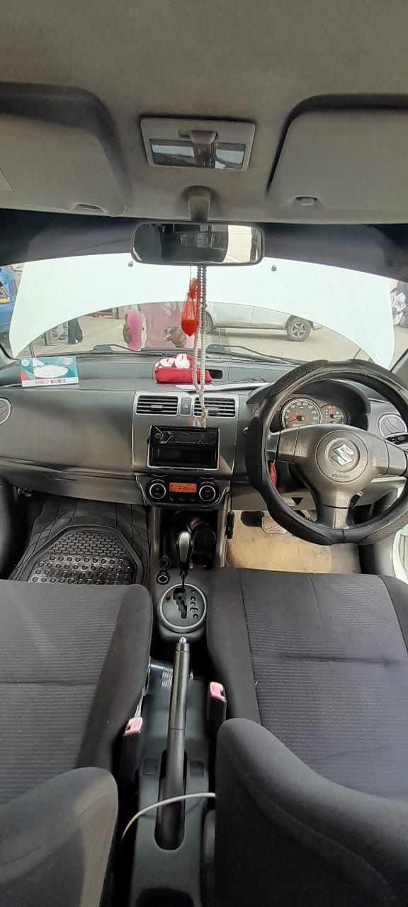 Suzuki Swift 2009 Petrol
