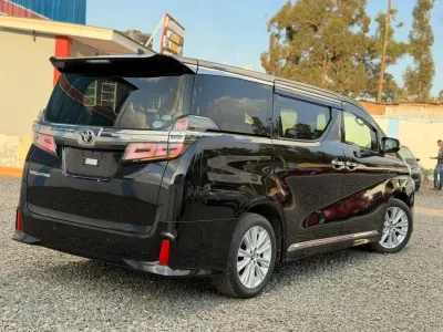 Toyota Vellfire 2018 Petrol for sale