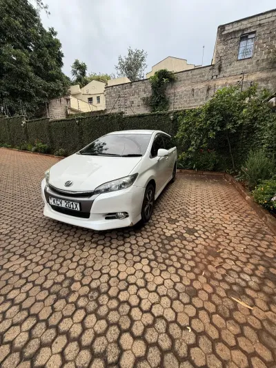 Toyota Wish 2013 Petrol for sale