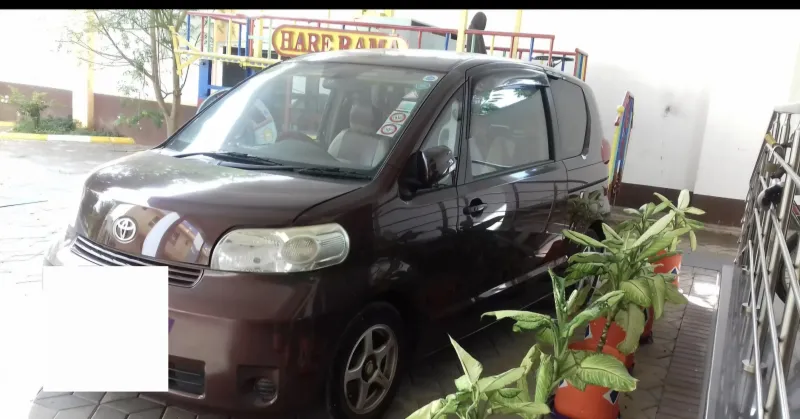 Toyota Porte 2009 Petrol