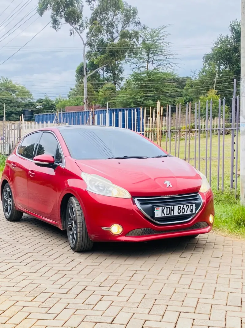 Peugeot 208 2015 Petrol