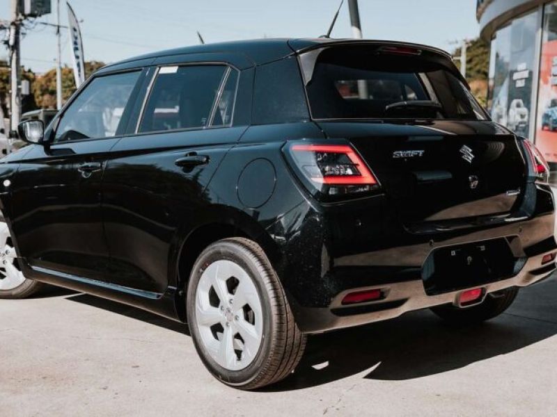 Thumbnail 2 - Suzuki Swift Hybrid 2018 Hybrid