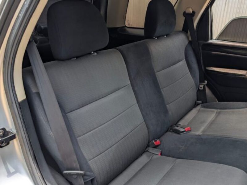 Thumbnail 5 - Ford Escape 2009 Petrol