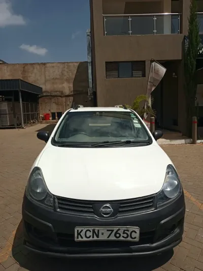 Nissan Advan 2010 Petrol for sale