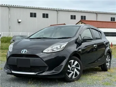 Toyota Aqua 2020 Petrol for sale