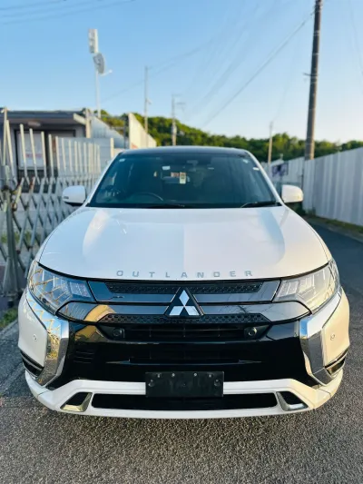 Mitsubishi Outlander PHEV 2019 Petrol for sale