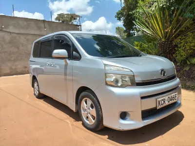 Toyota Voxy 2011 Petrol for sale