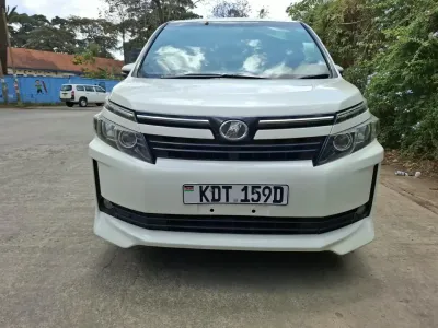 Toyota Noah 2017 Petrol for sale
