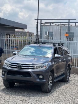 Toyota Hilux 2018 Diesel full
