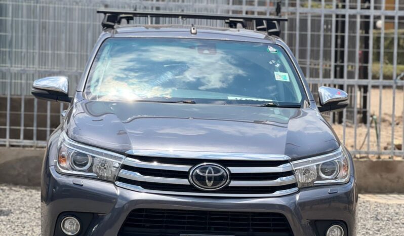 Toyota Hilux 2018 Diesel full